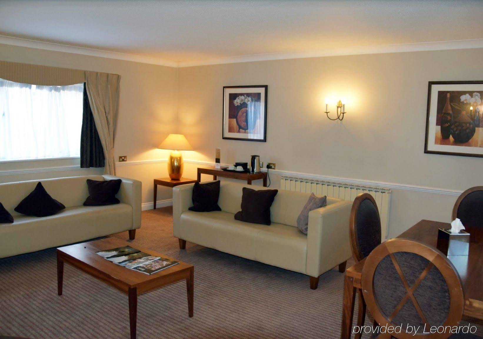 Cisswood House Hotel Horsham Buitenkant foto