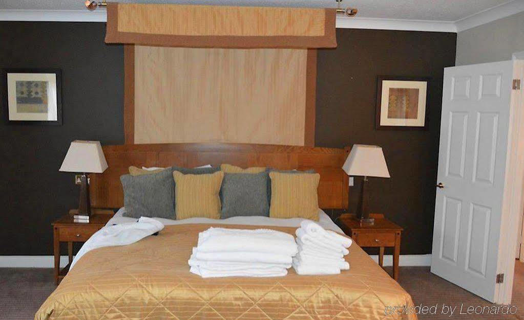 Cisswood House Hotel Horsham Buitenkant foto